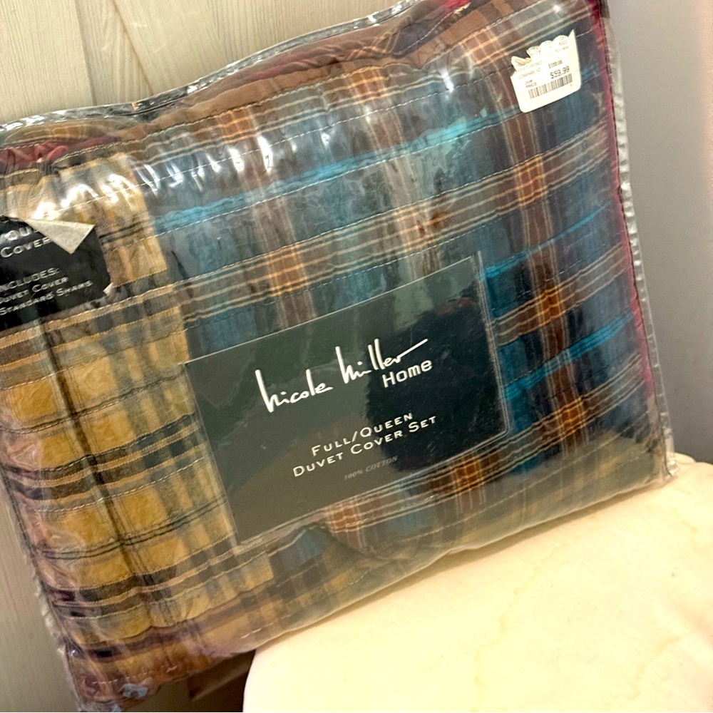 Duvet set. Full Queen. Plaid